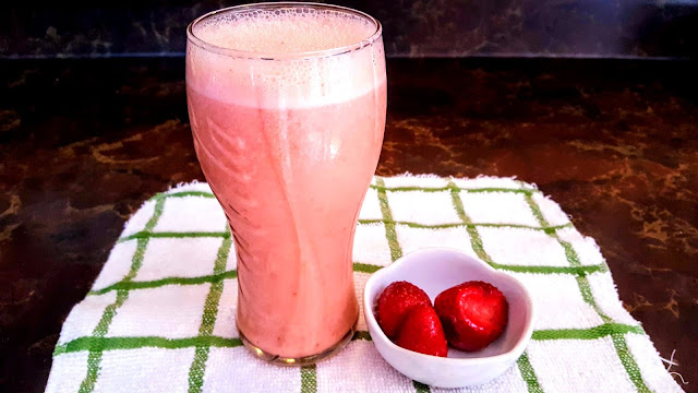 photo of strawberry yogurt shake